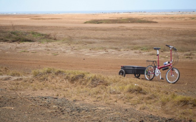 aruba-bike friday trailer desert road