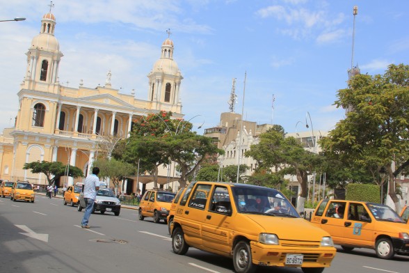 taxis in the plaza of chiclayo peru