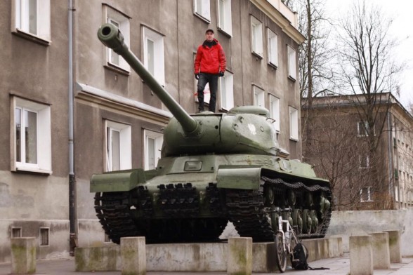 Darren Alff on Polish Tank in Nowa huta