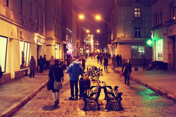 lviv-street-walker