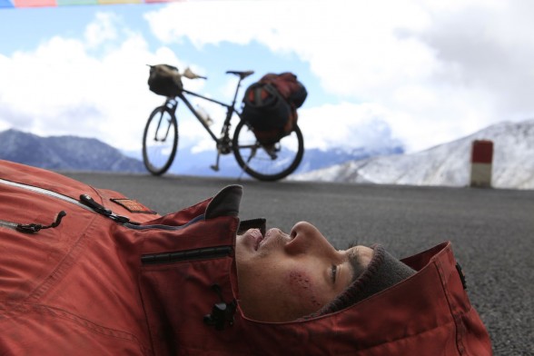 One Mile Above bicycle touring film in Tibet