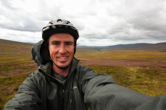 Darren Alff windy Ireland bike tour selfie