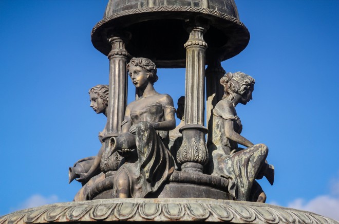 romania-female-women-fountain