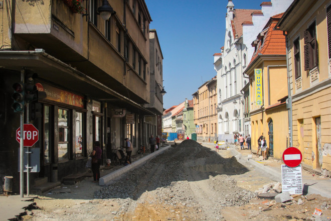 sibiu street construction and people working