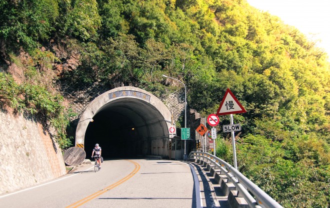 cycling routes with tunnels