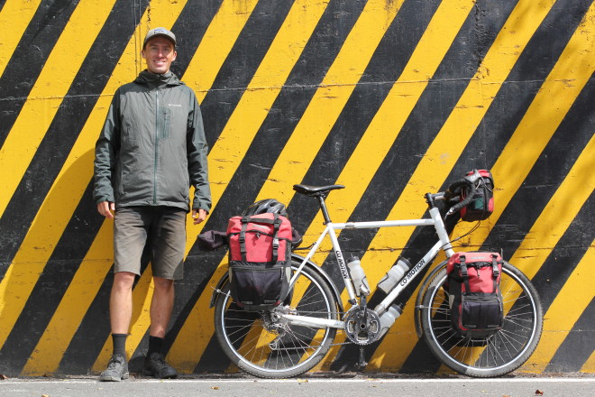 Darren Alff on a bike tour in Taiwan